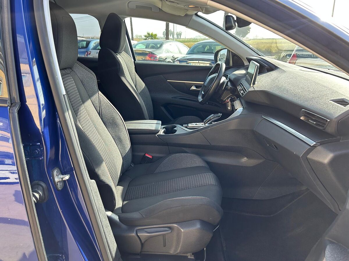 PEUGEOT 3008 ACTIVE 1.2 E-THP AUTO SPANISH LHD IN SPAIN 60000 MILES SUPERB 2020